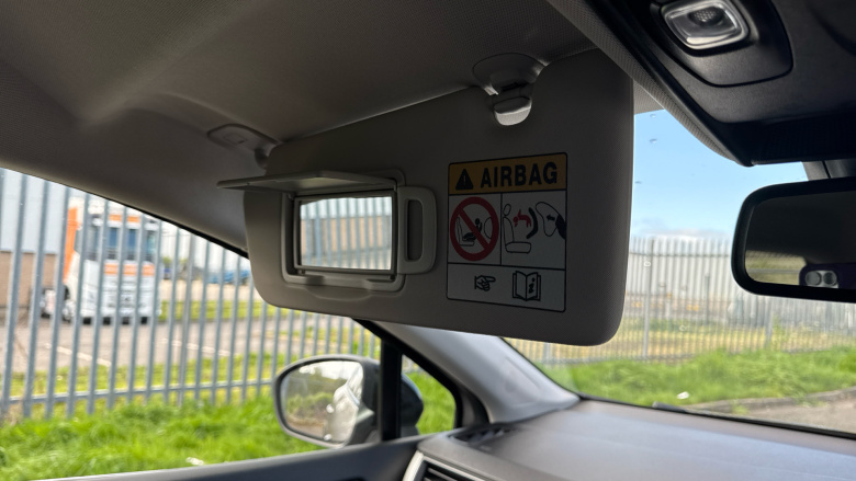 Renault Captur 1.6 E-Tech full hybrid 145 Techno 5dr Auto Hybrid Hatchback